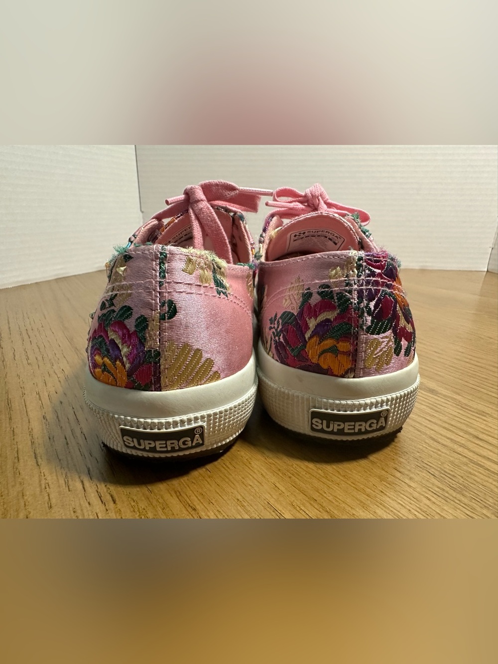 Superga 2750 Korelaw sneakers in pink satin with floral embroidery. - Picture 3 of 8